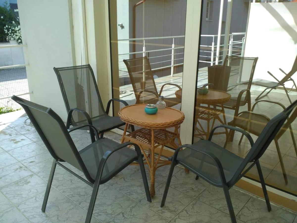 Slnecny Apartmanovy Dom Oslany Exterior photo