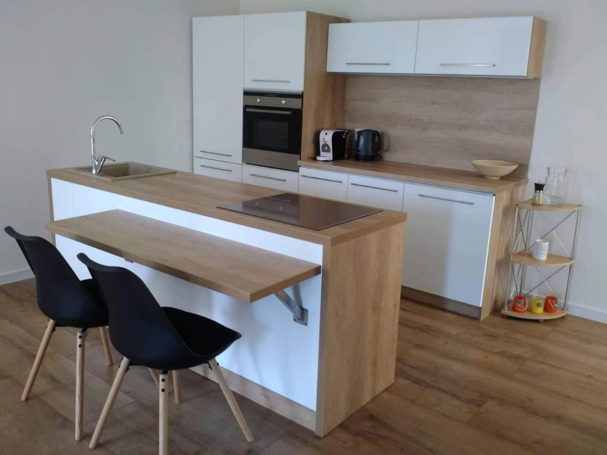 Slnecny Apartmanovy Dom Oslany Exterior photo